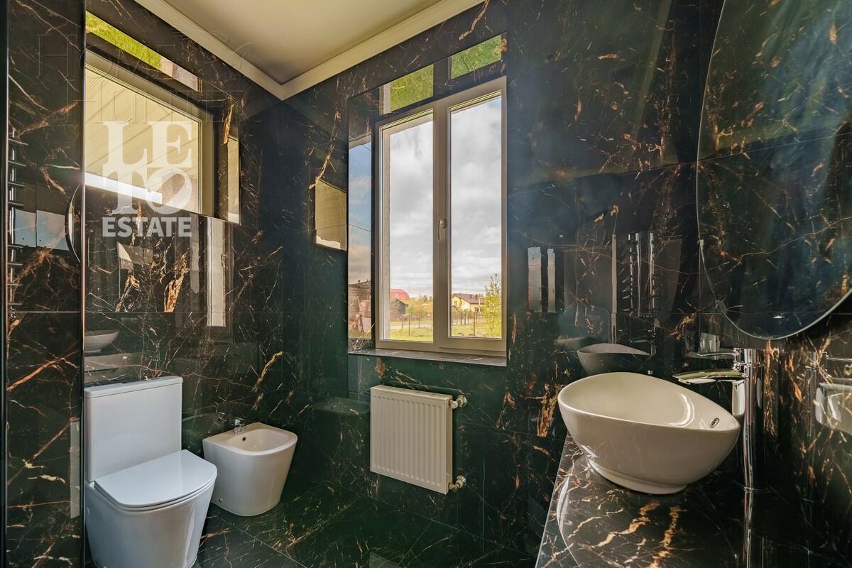 2-этажный коттедж 307 м² с отделкой