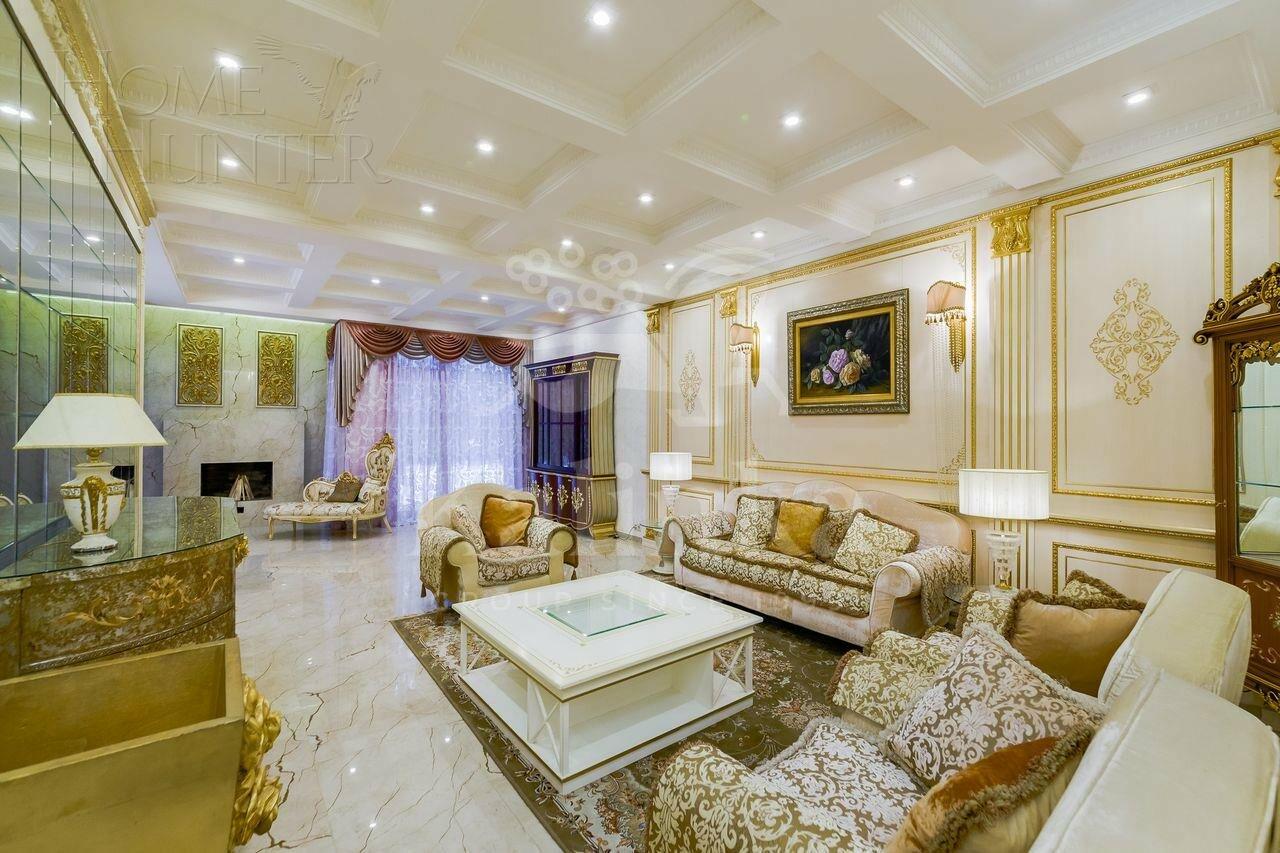 2-этажный таунхаус 720 м² с отделкой