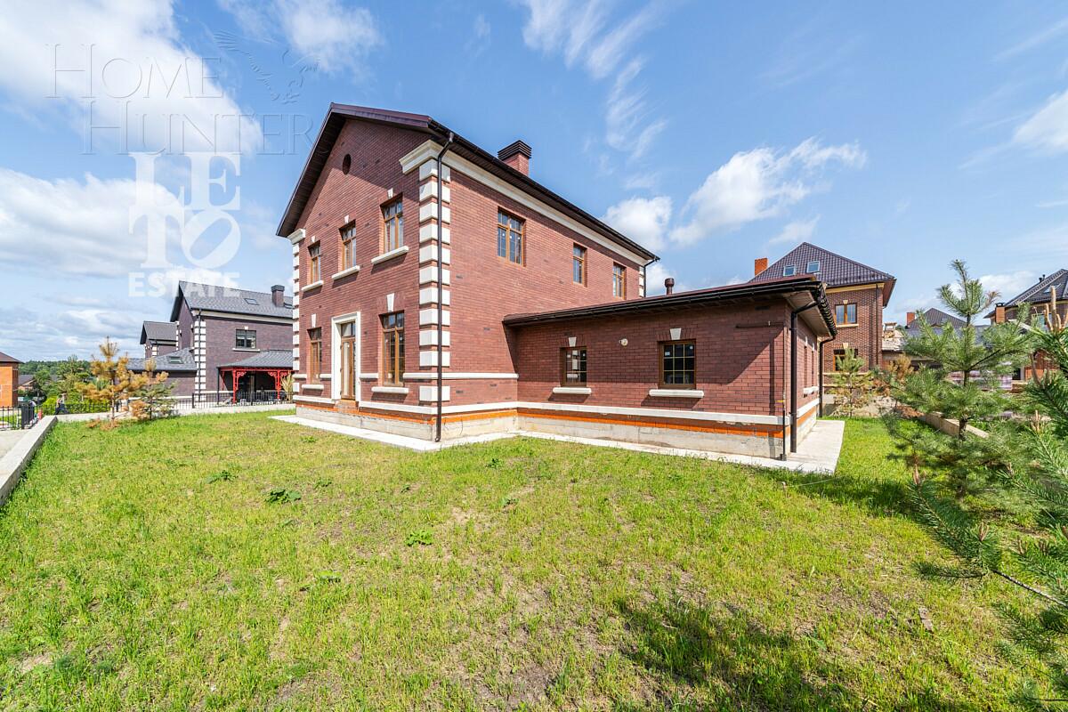 2-этажный коттедж 320 м² без отделки