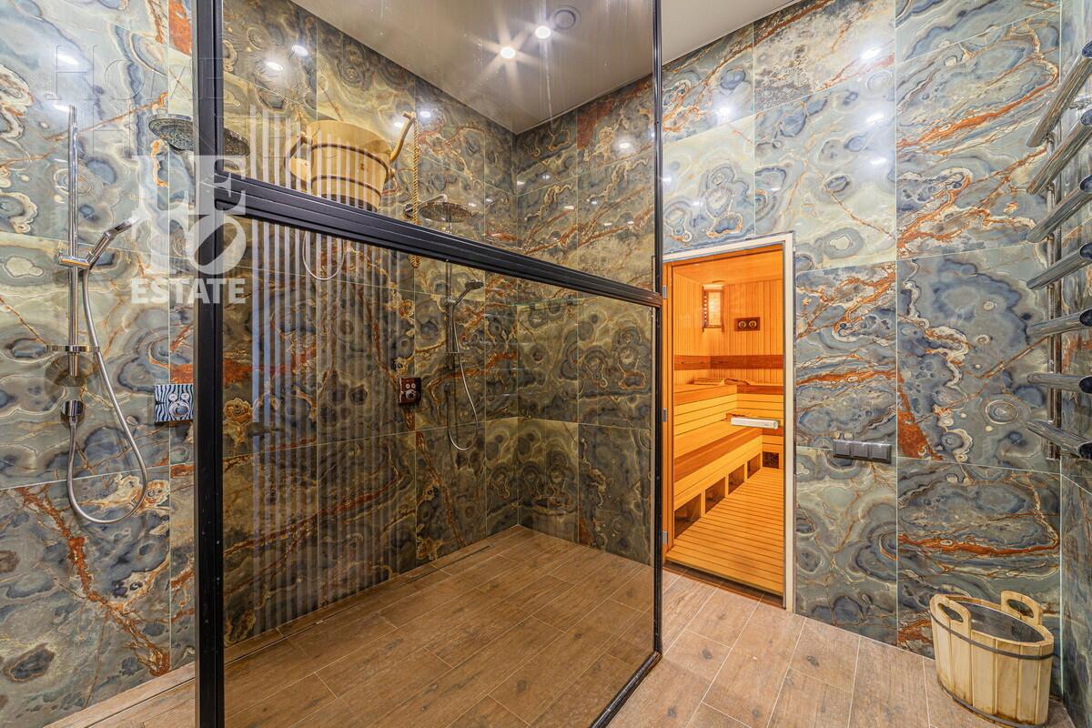 3-этажный коттедж 1 200 м² с отделкой