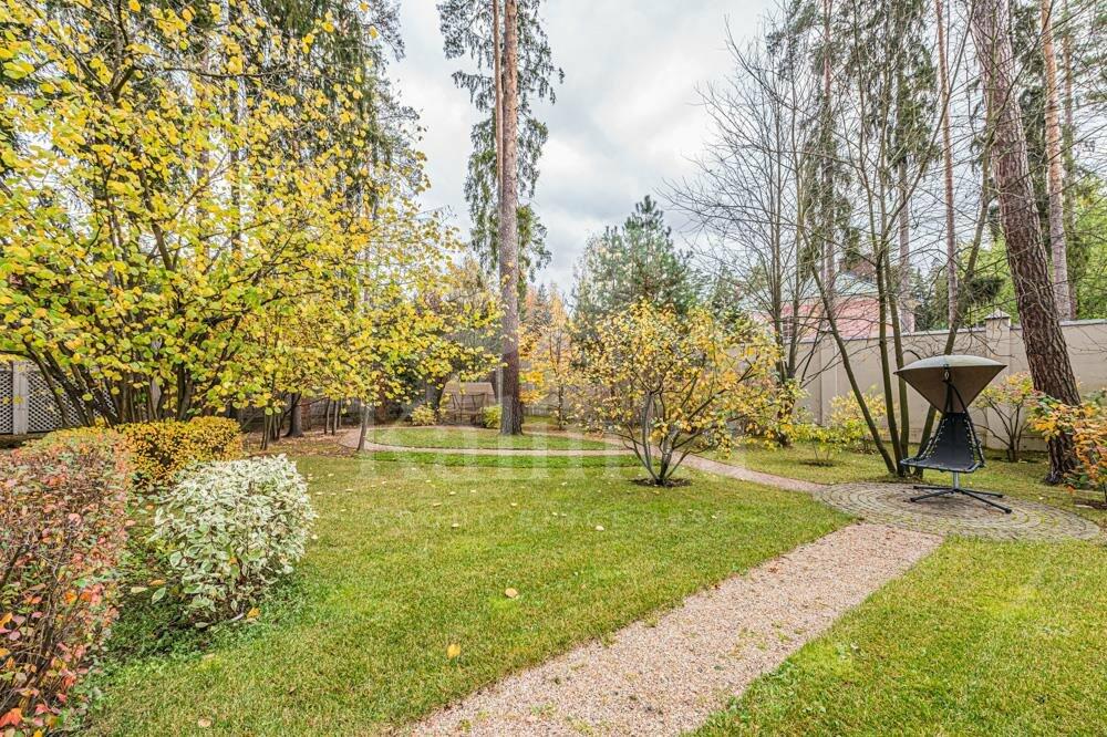 2-этажный коттедж 900 м² с отделкой