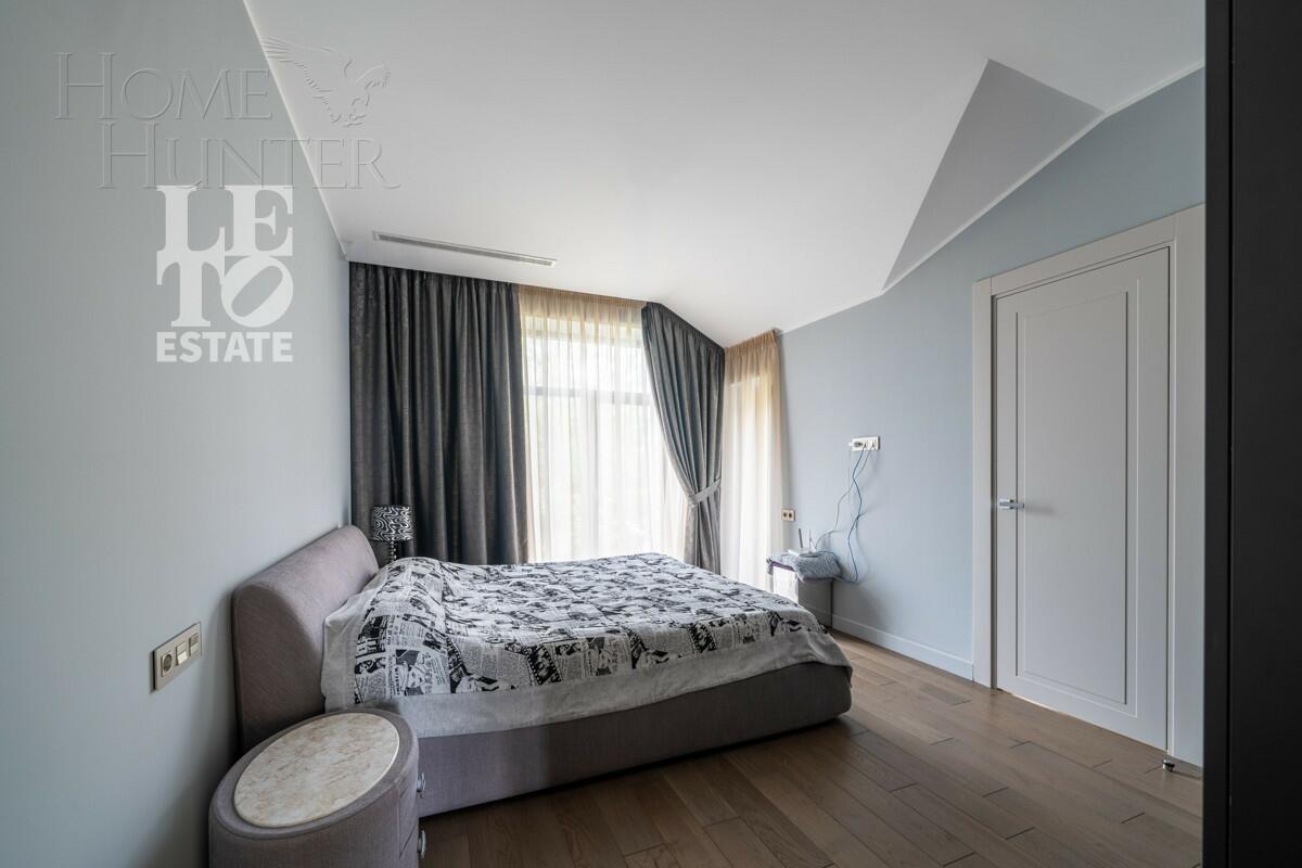 2-этажный коттедж 1 100 м² с отделкой