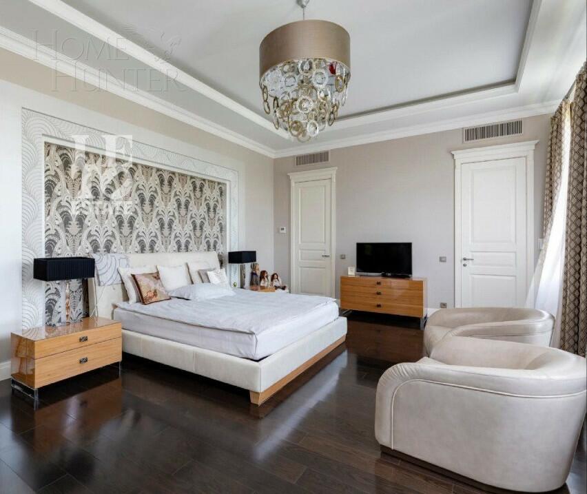 3-этажный коттедж 1 185 м² с отделкой