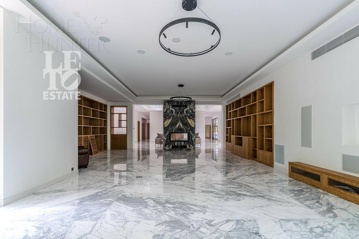 2-этажный коттедж 1 330 м² с отделкой