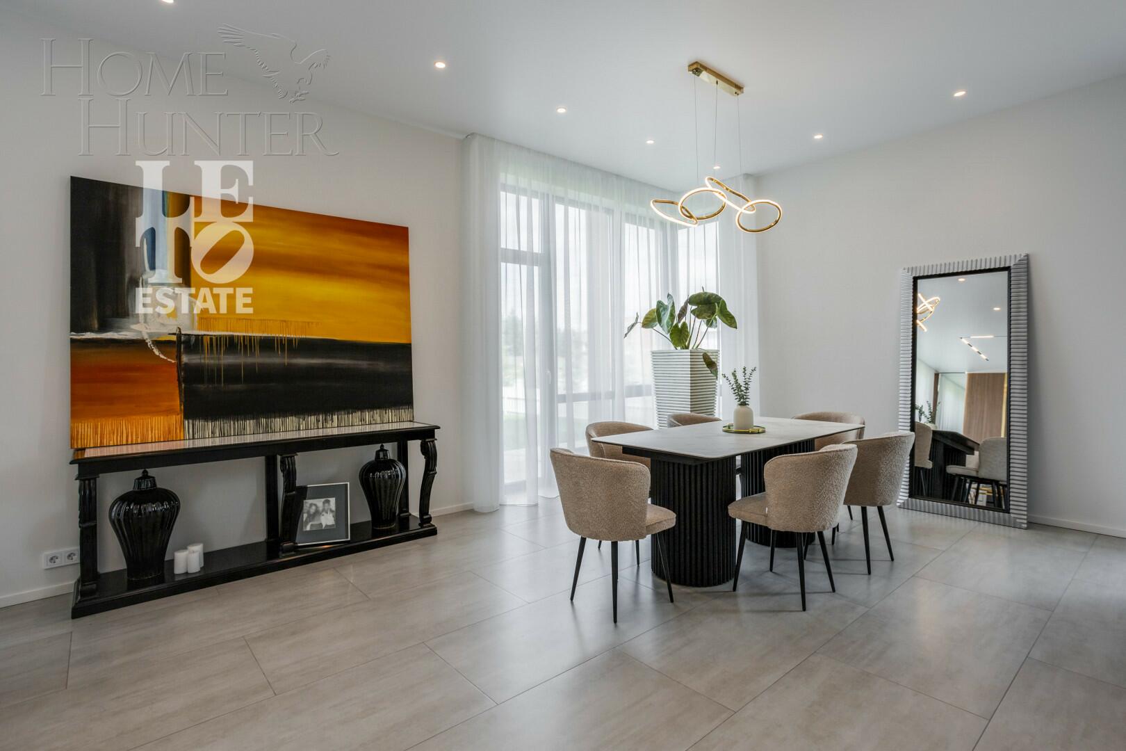 2-этажный коттедж 243 м² с отделкой