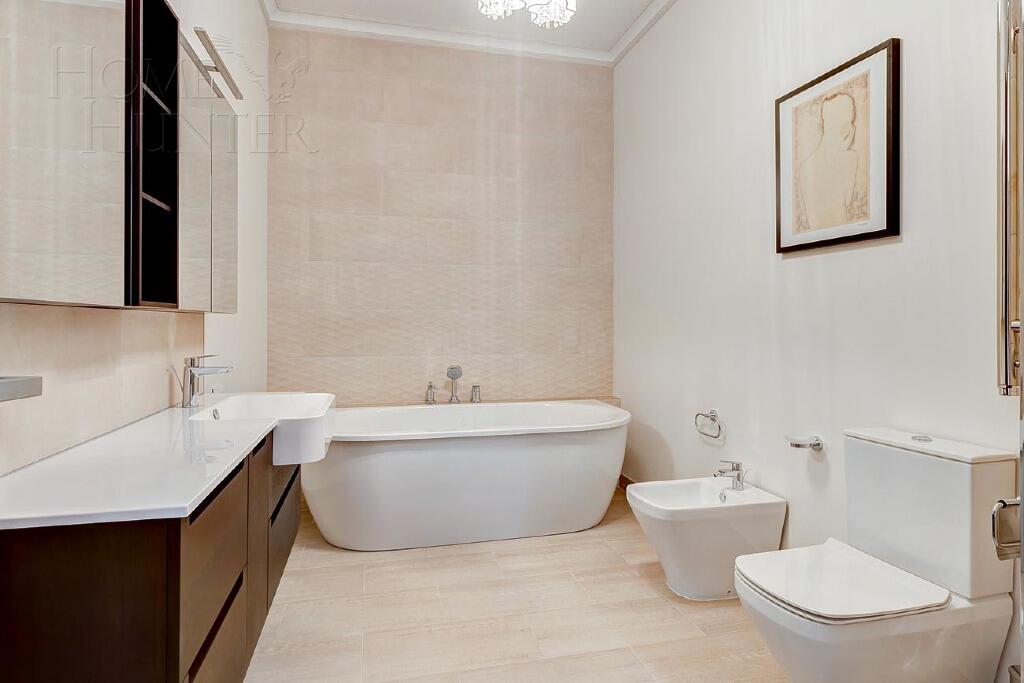 2-этажный таунхаус 356 м² с отделкой