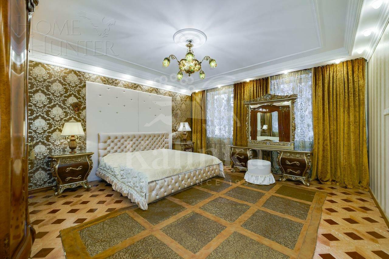 2-этажный таунхаус 720 м² с отделкой