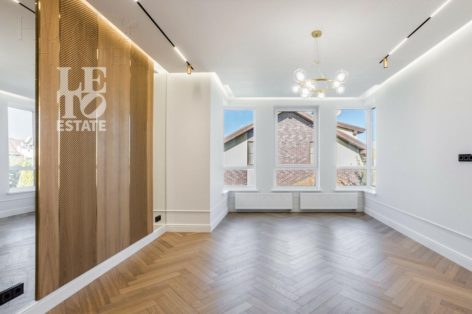 2-этажный коттедж 240.6 м² с отделкой