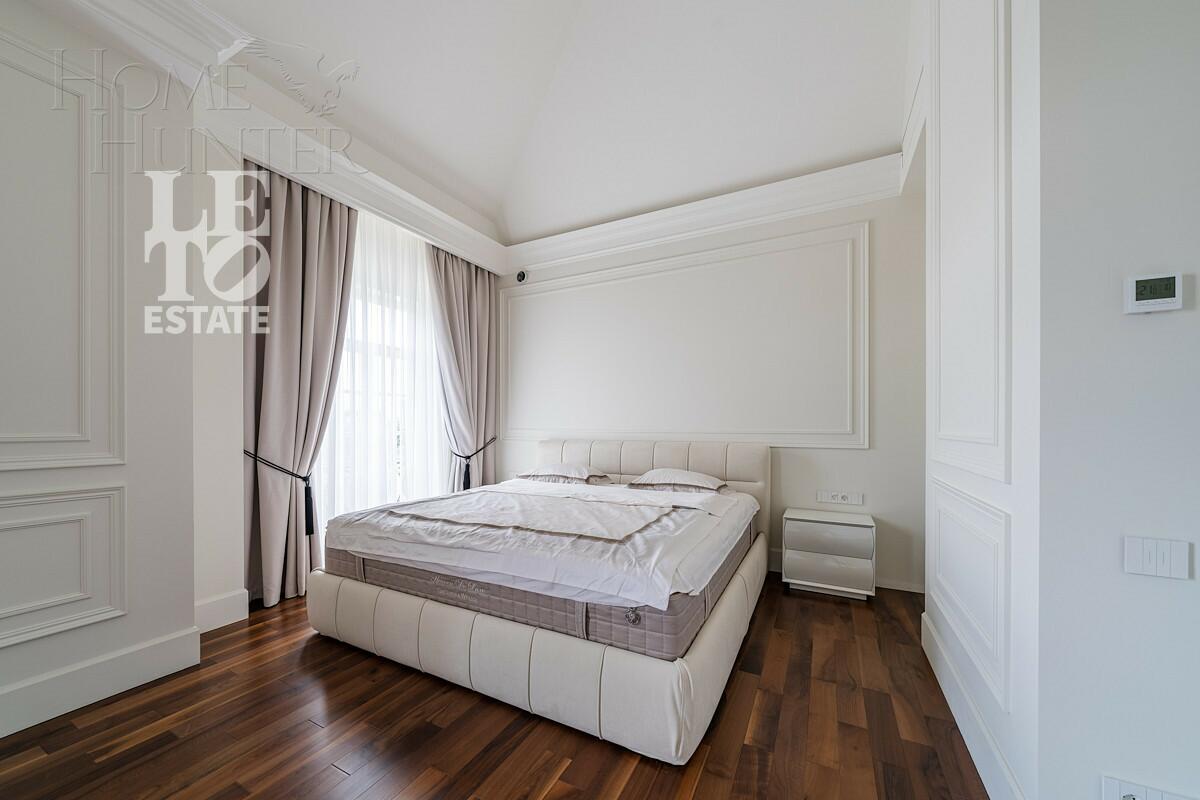 2-этажный коттедж 260 м² с отделкой