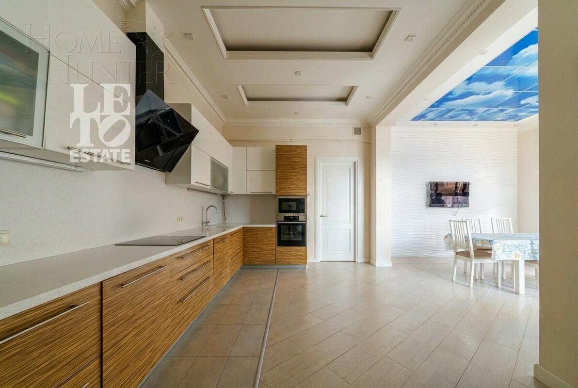 2-этажный коттедж 530 м² с отделкой