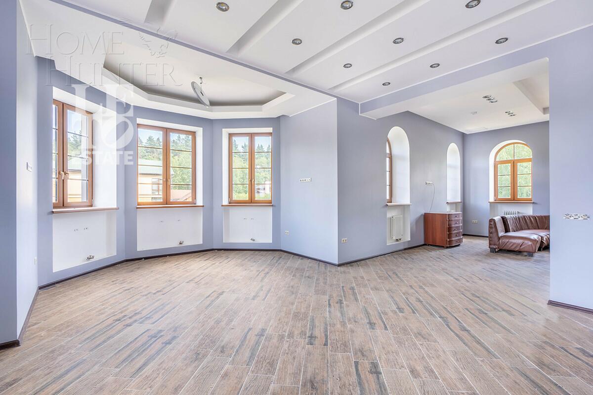 2-этажный коттедж 1 028 м² с отделкой