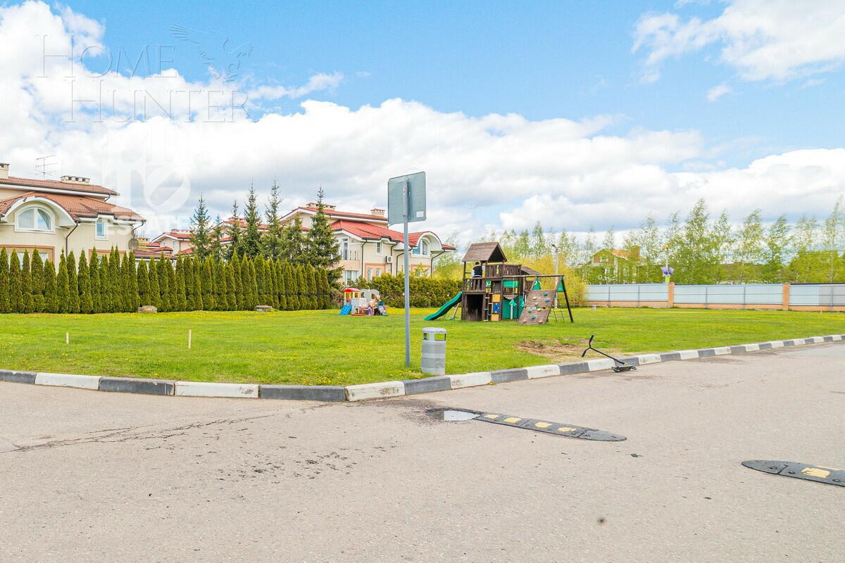 2-этажный таунхаус 330 м² без отделки