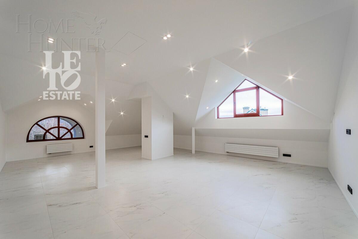 2-этажный коттедж 693 м² с отделкой