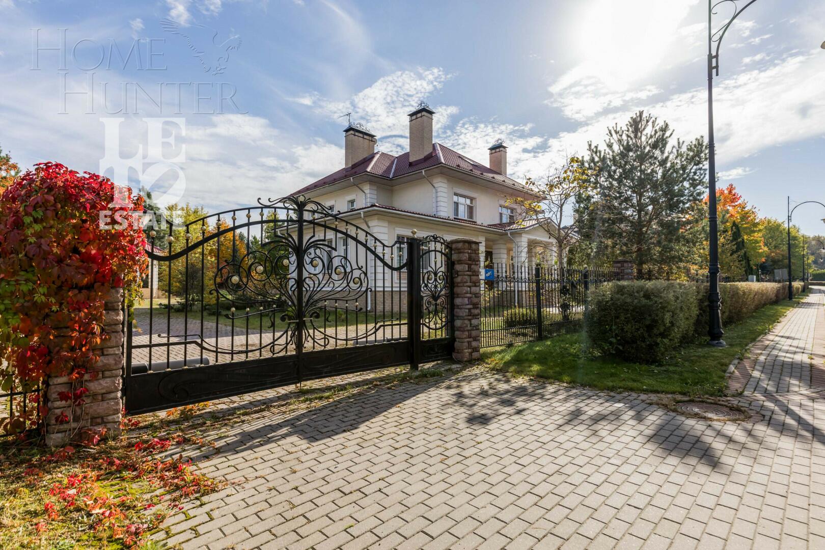 2-этажный коттедж 817 м² с отделкой