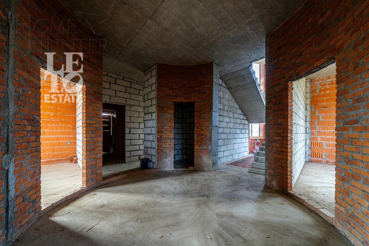 2-этажный коттедж 460 м² без отделки