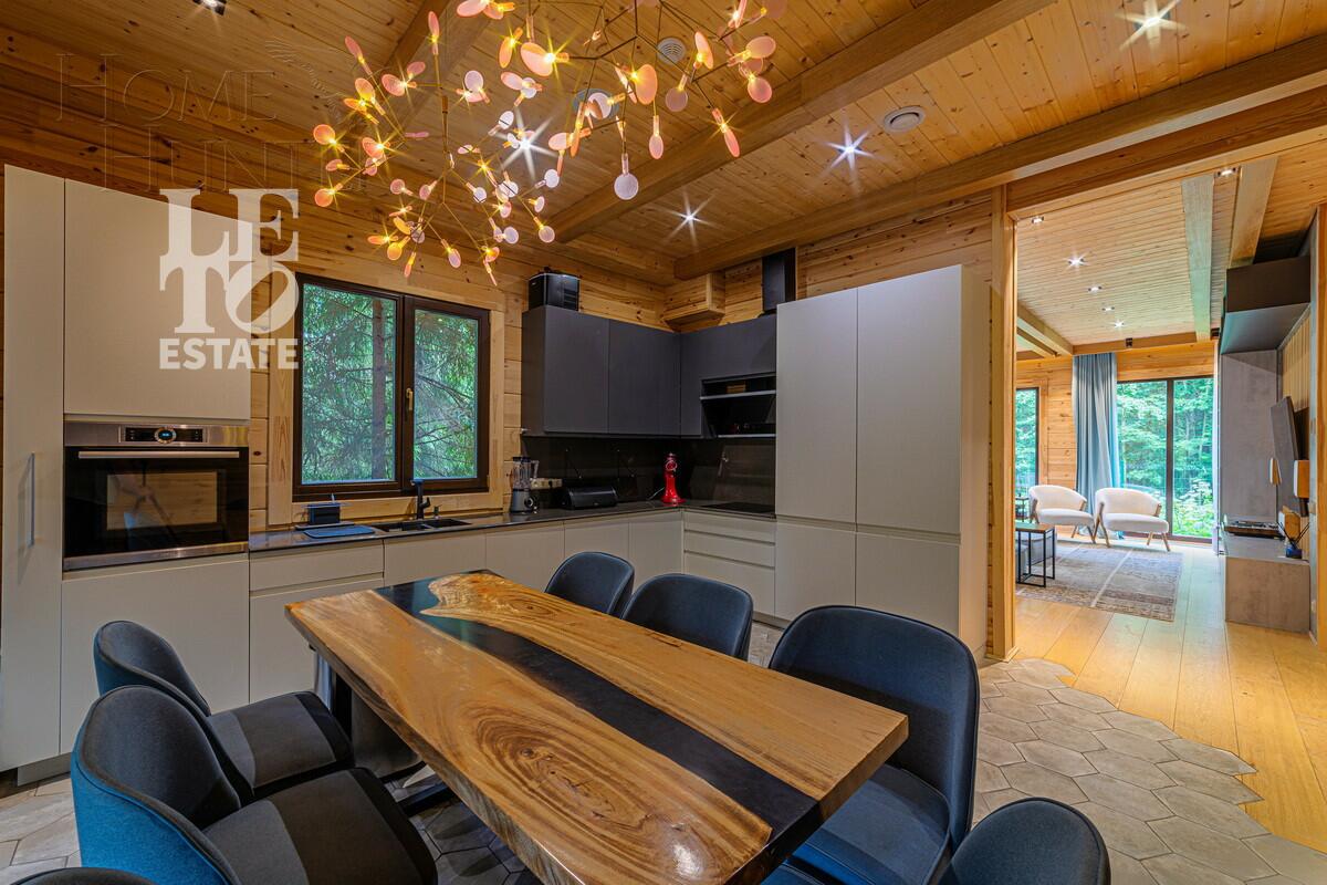 2-этажный коттедж 360 м² с отделкой