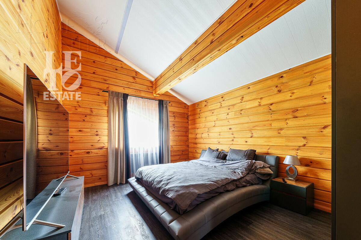 2-этажный коттедж 703 м² без отделки