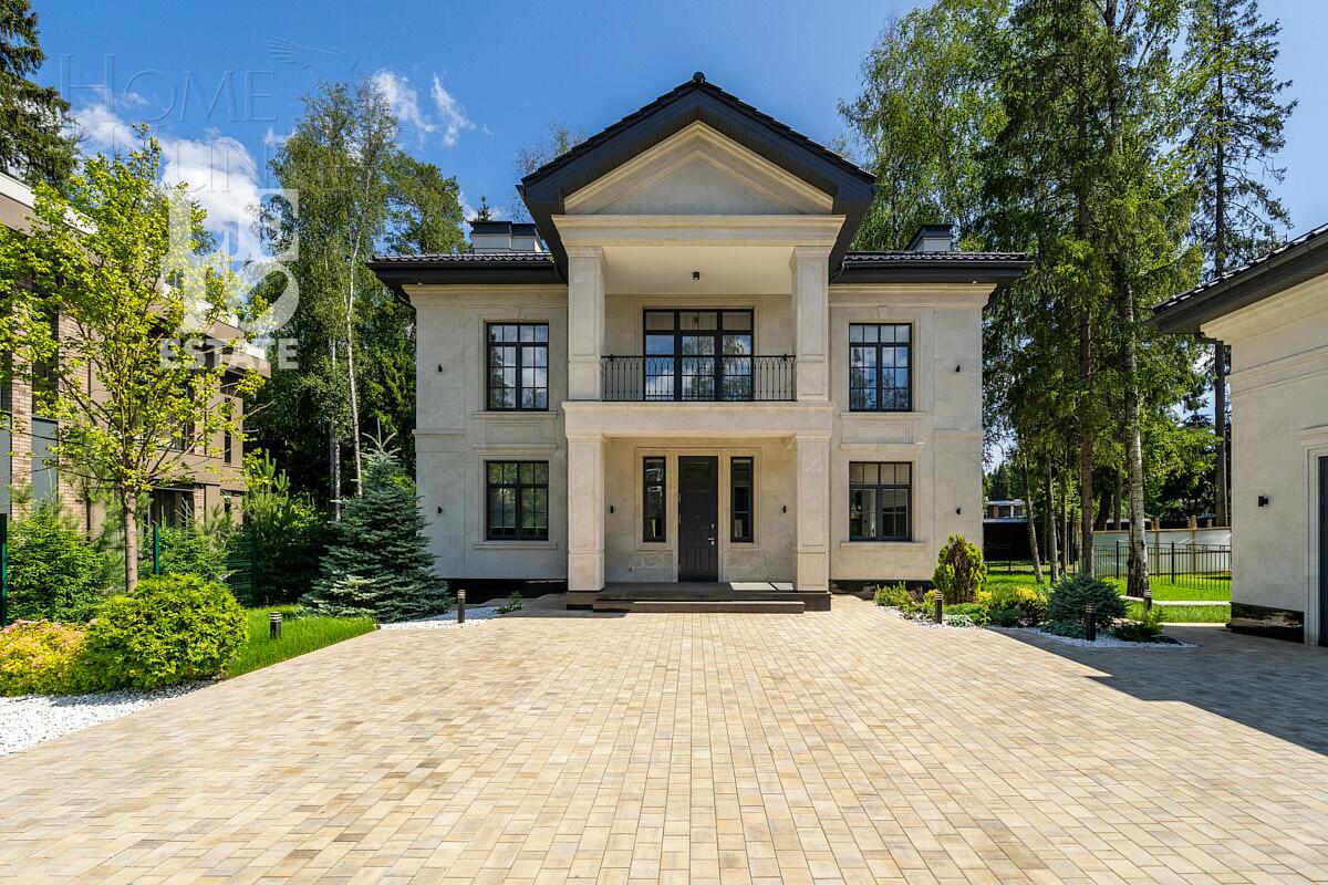 2-этажный коттедж 462 м² с отделкой