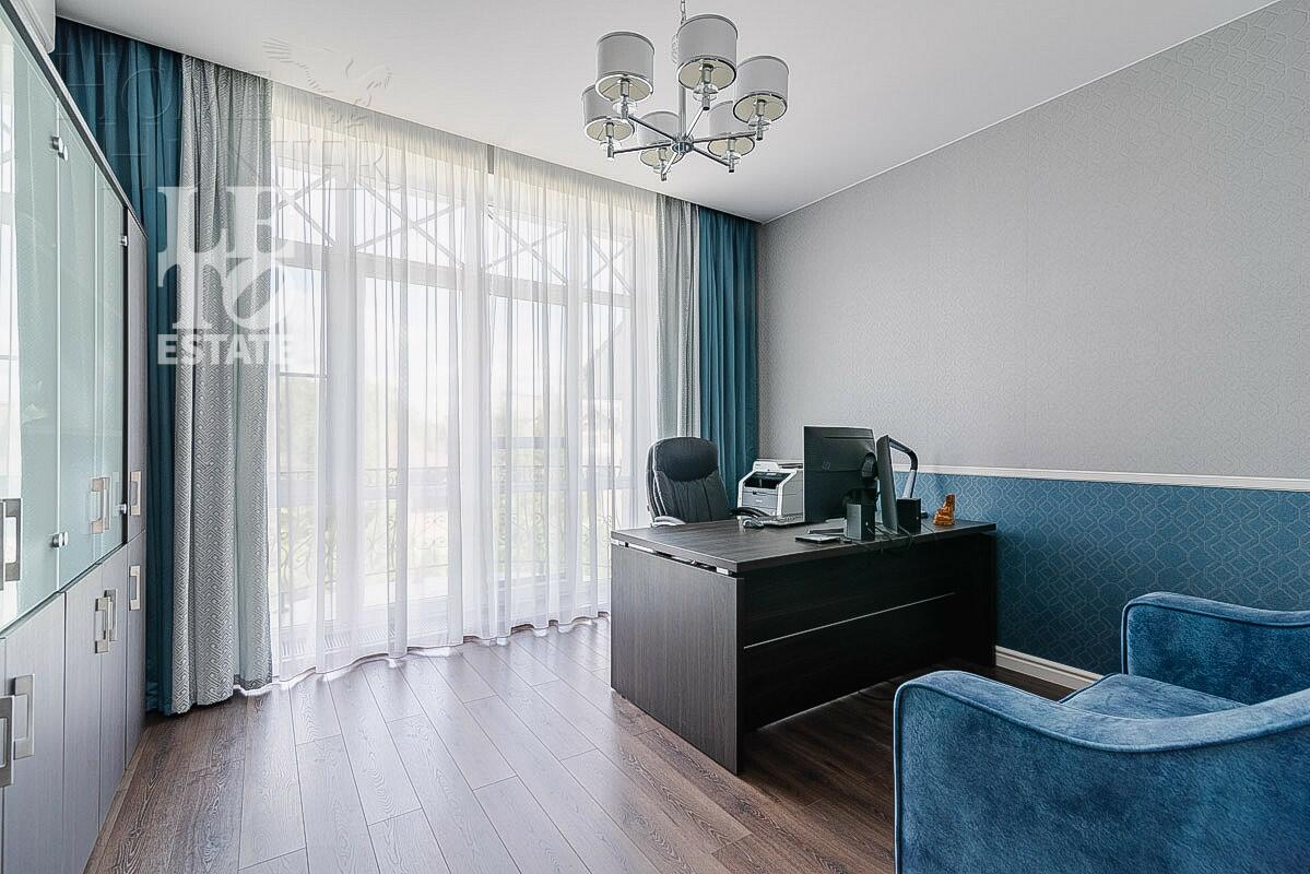 2-этажный коттедж 700 м² с отделкой