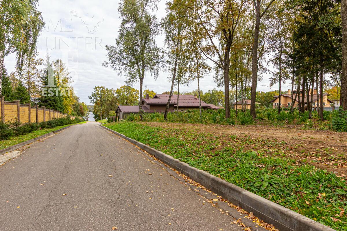 Участок 50 сот. в охраняемом поселке