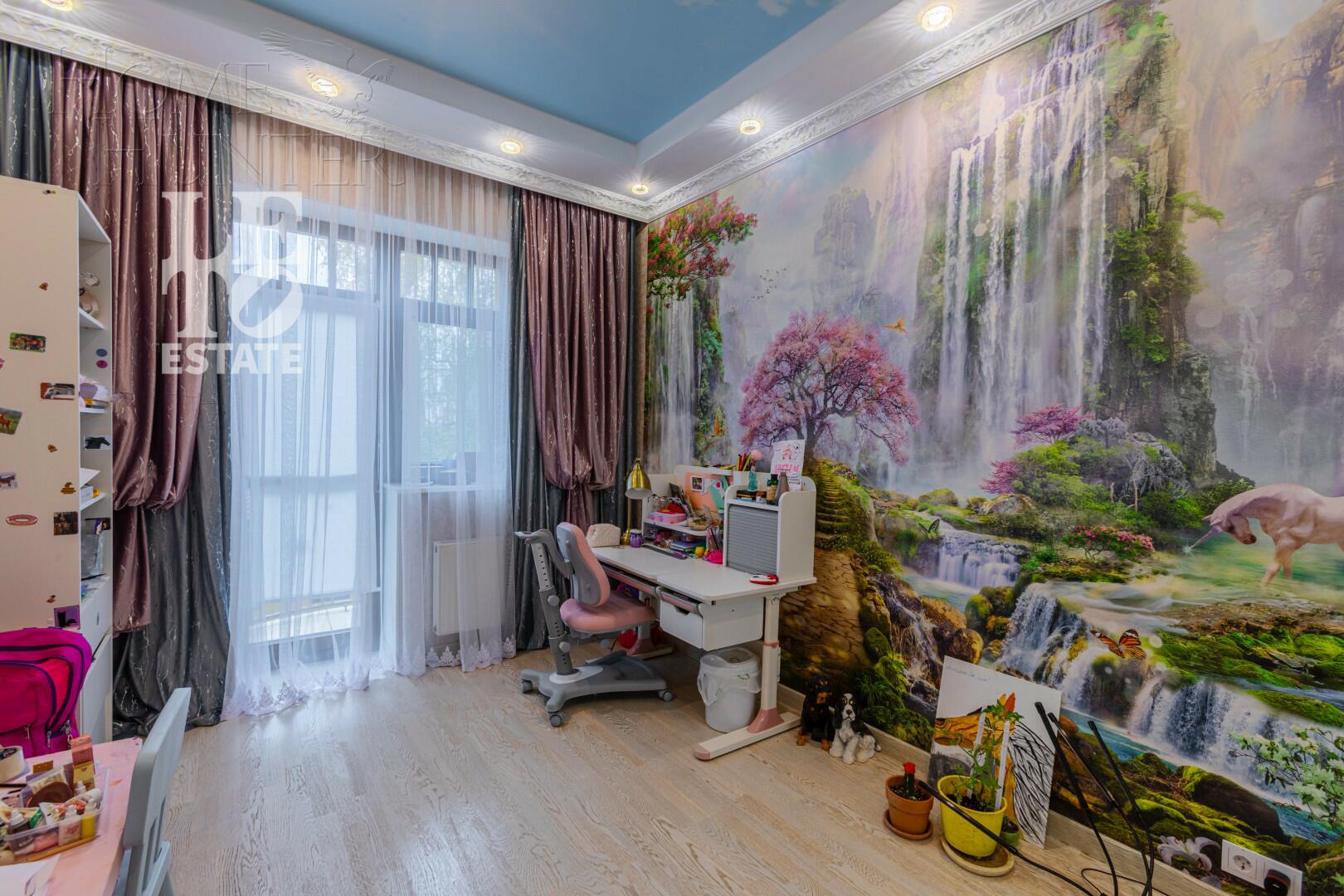 2-этажный таунхаус 251.7 м² с отделкой