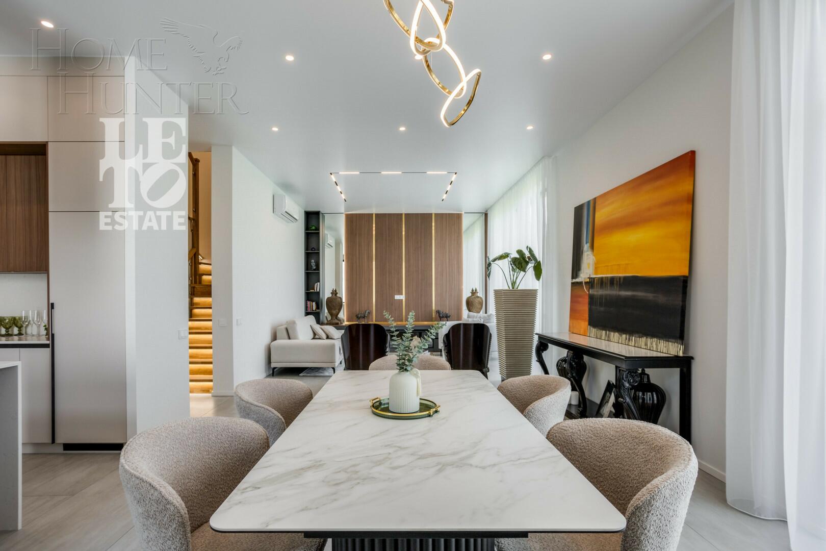 2-этажный коттедж 243 м² с отделкой