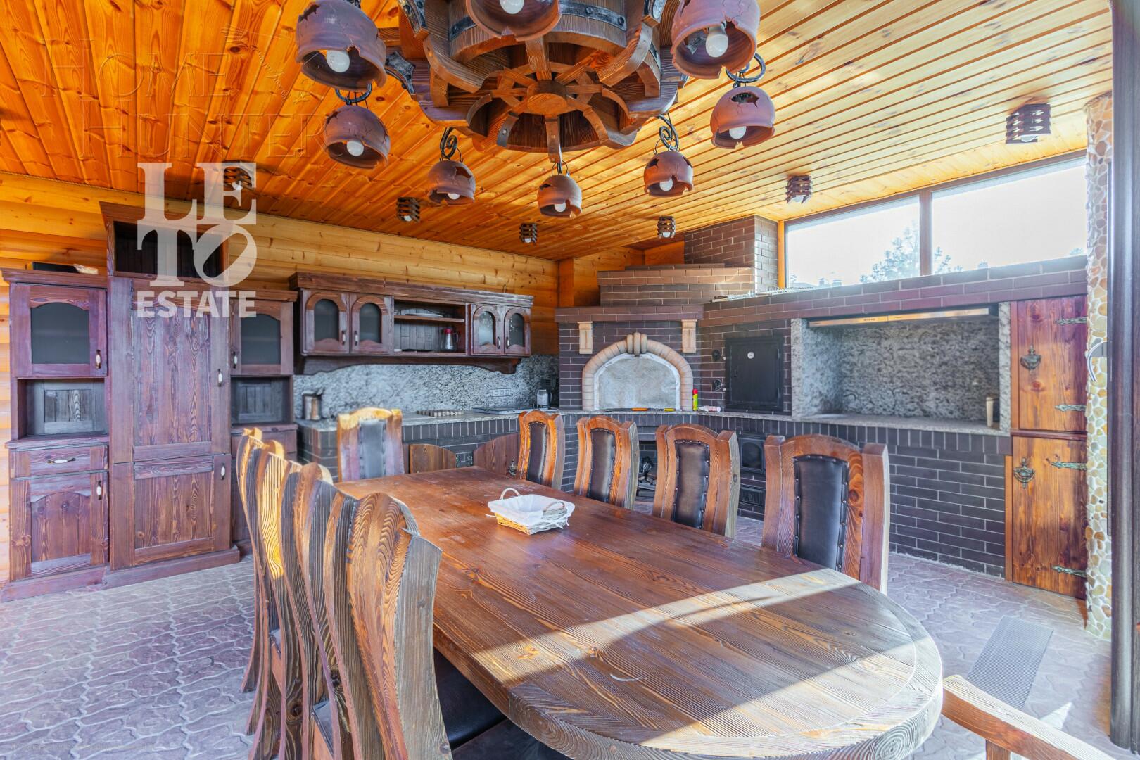 2-этажный коттедж 740 м² с отделкой