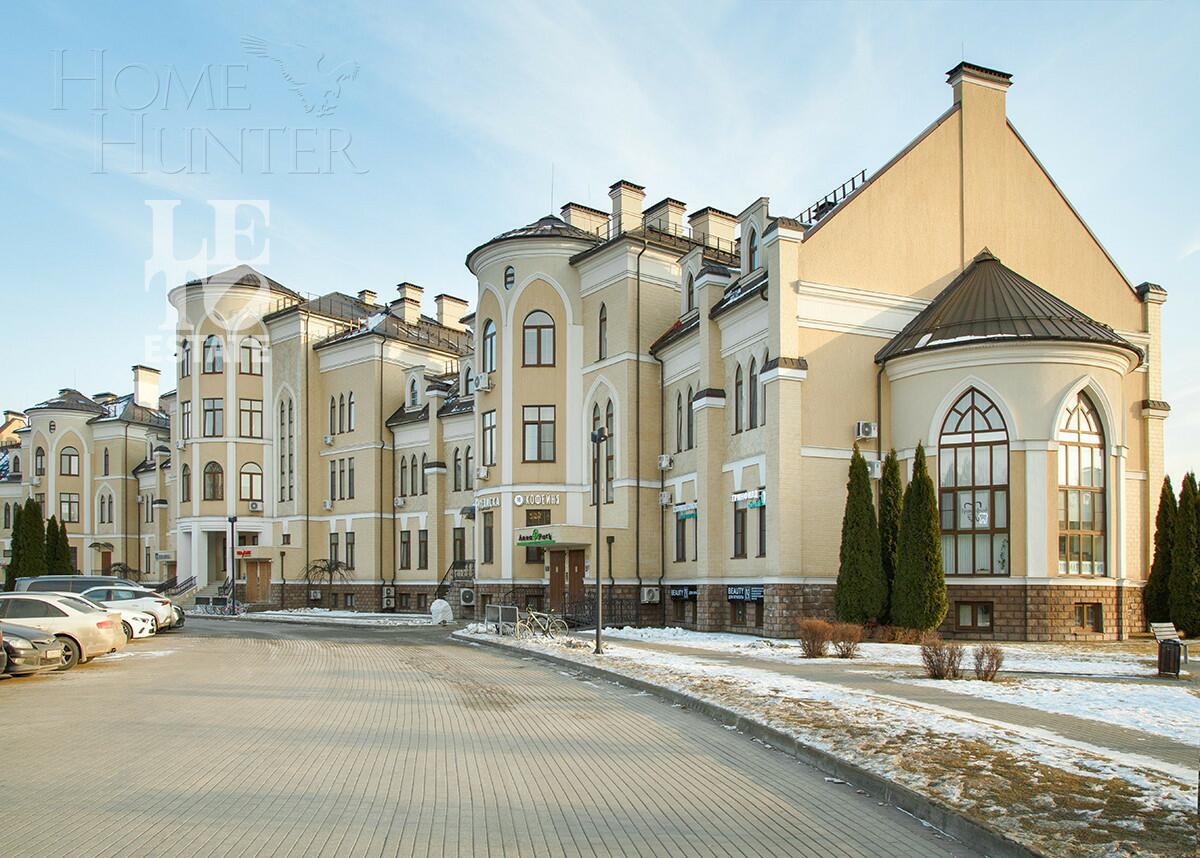 3-этажный таунхаус 264.6 м² с отделкой