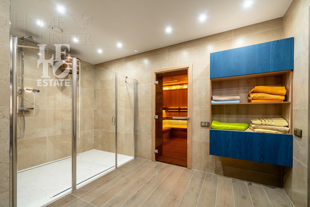 2-этажный коттедж 1 100 м² с отделкой