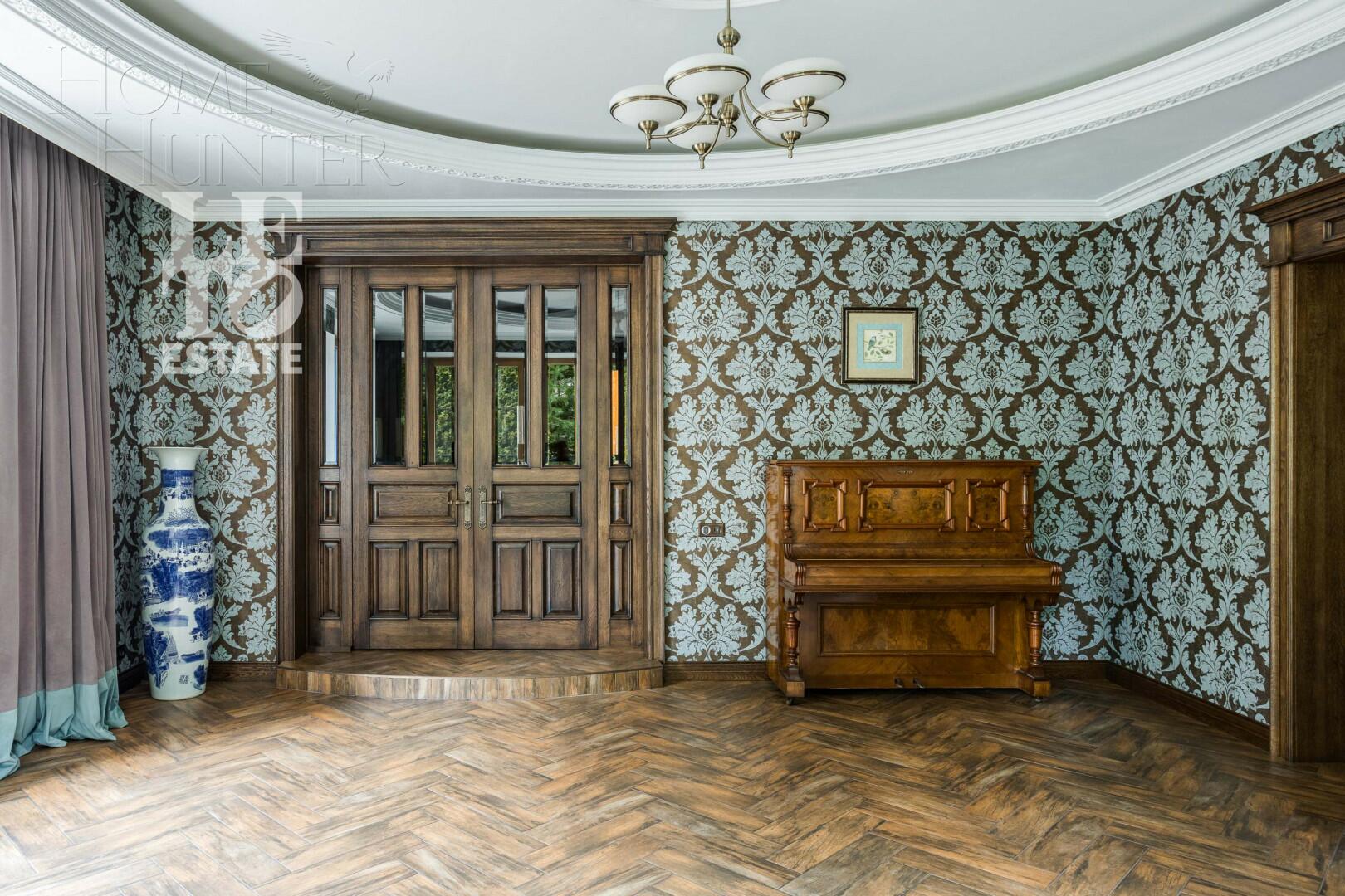 2-этажный коттедж 800 м² с отделкой