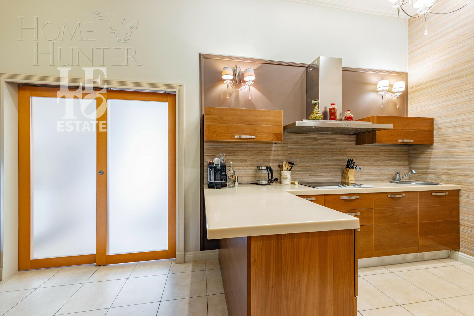 2-этажный коттедж 600 м² с отделкой