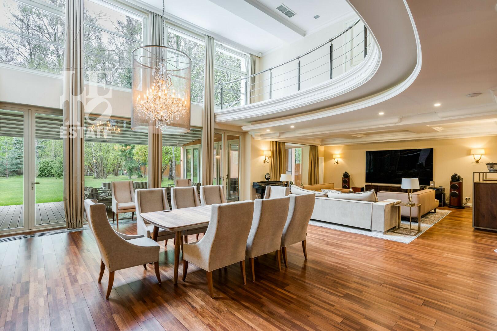 2-этажный коттедж 760 м² с отделкой