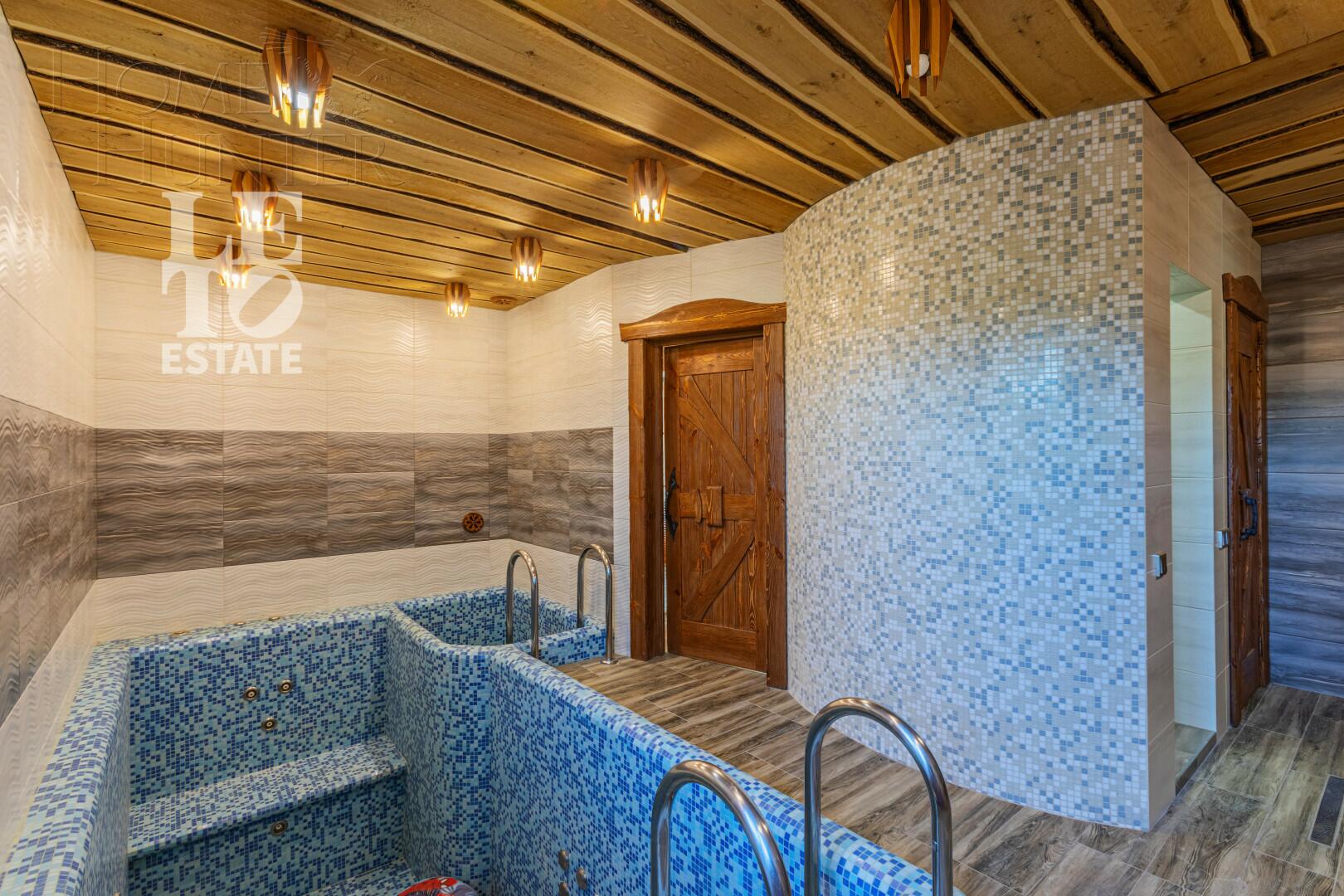 2-этажный коттедж 740 м² с отделкой