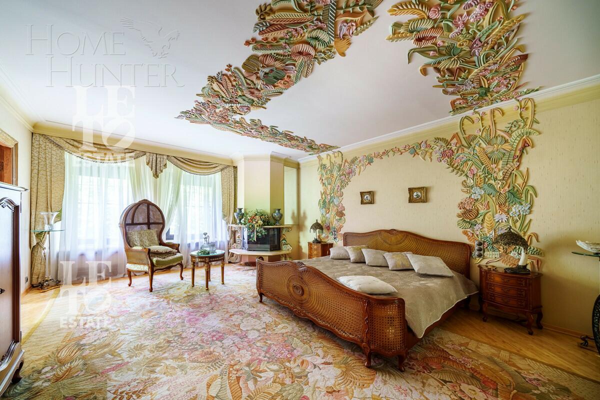 3-этажный коттедж 850 м² с отделкой