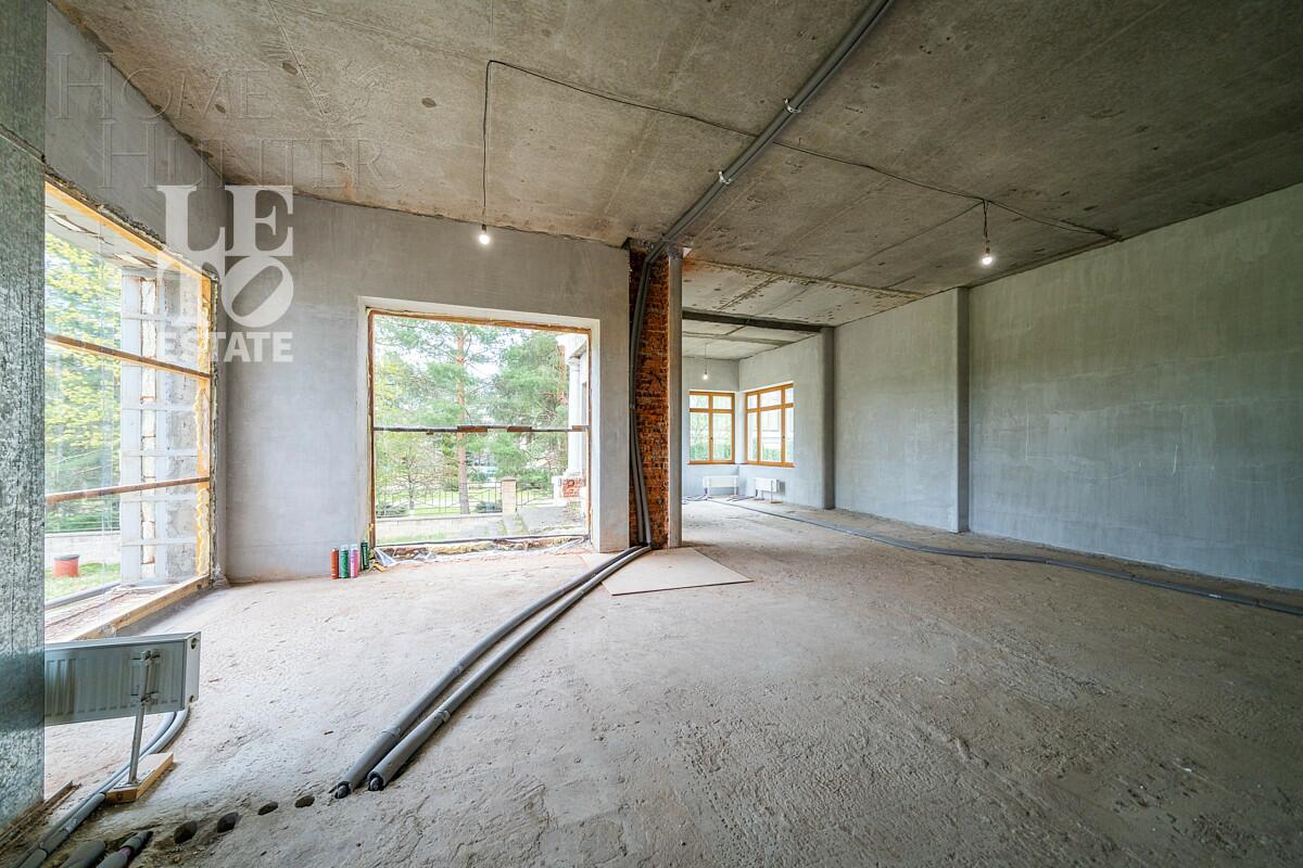 2-этажный коттедж 1 320 м² без отделки