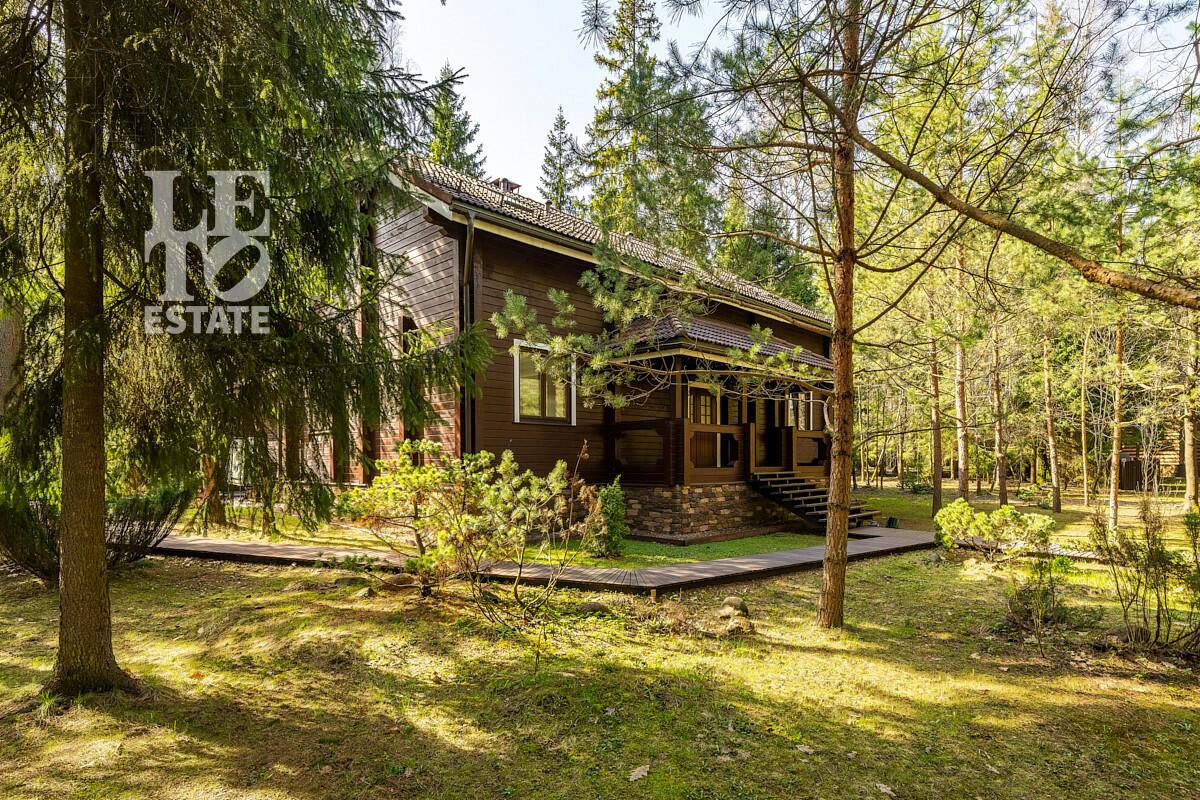 2-этажный коттедж 219 м² с отделкой