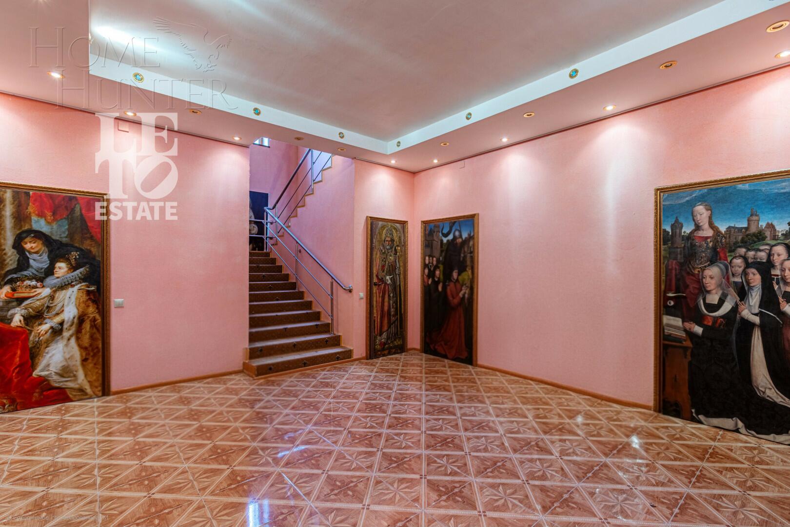 2-этажный коттедж 784 м² с отделкой