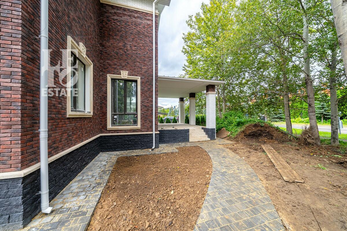 2-этажный коттедж 286.9 м² без отделки