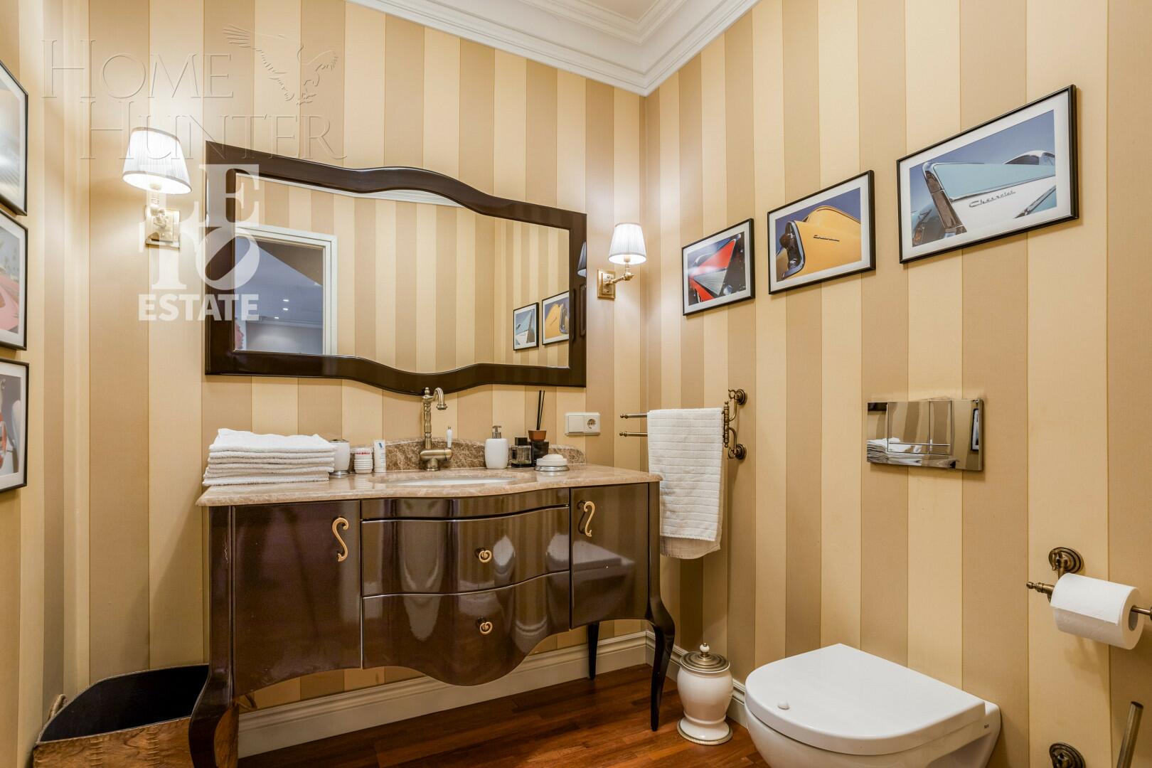 2-этажный коттедж 760 м² с отделкой