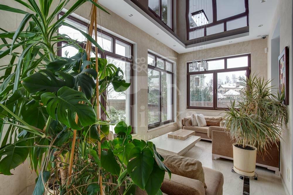 2-этажный коттедж 680 м² с отделкой