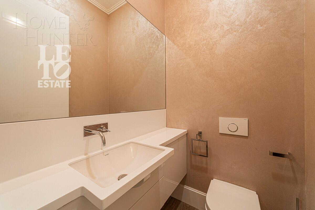 3-КОМН. КВАРТИРА С ОТДЕЛКОЙ 220 М² НА 2 ЭТАЖЕ