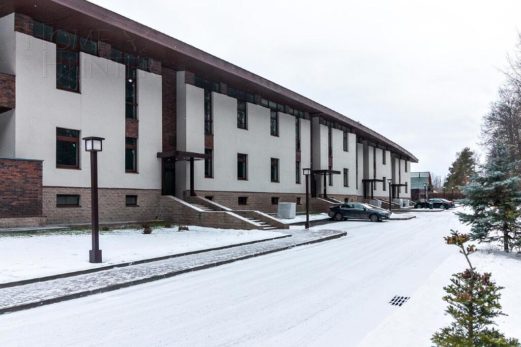 2-этажный таунхаус 356 м² с отделкой