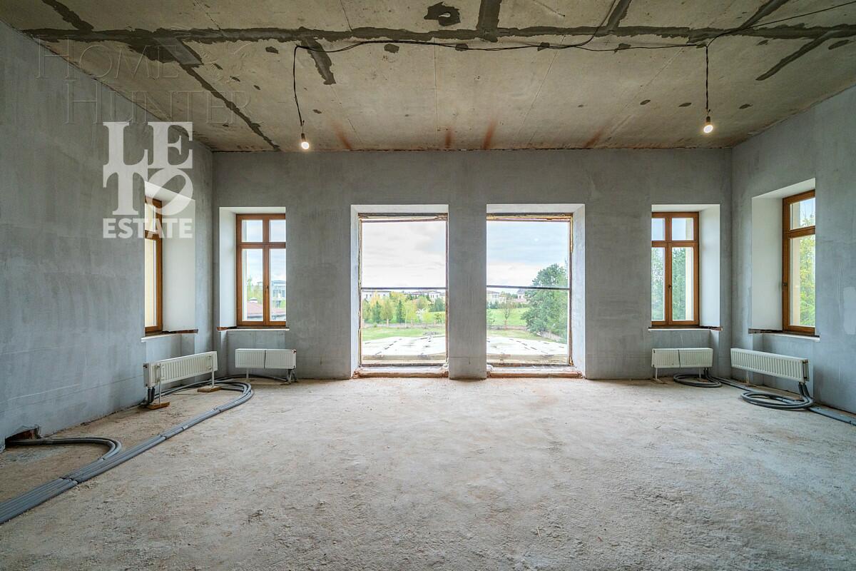 2-этажный коттедж 1 320 м² без отделки