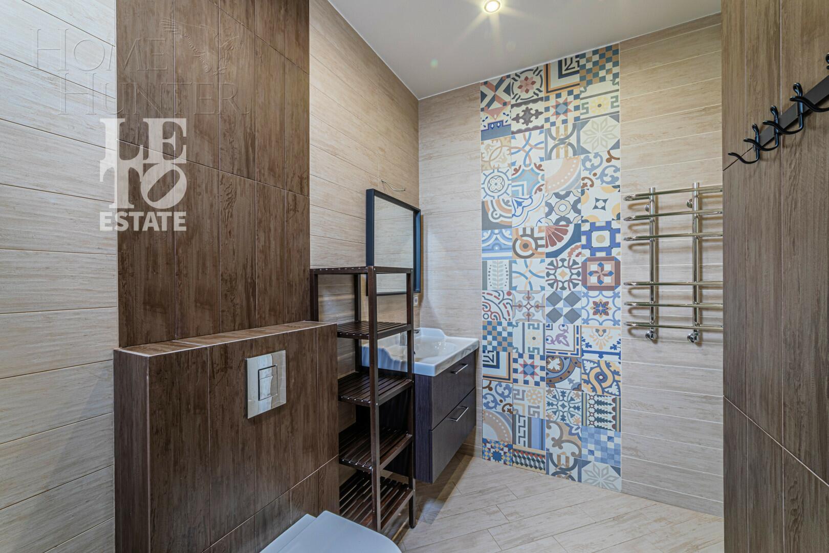 2-этажный коттедж 260 м² с отделкой