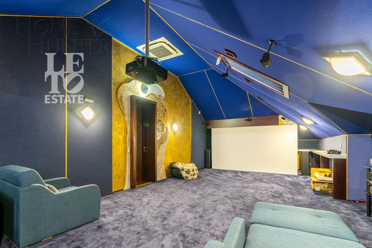 3-этажный коттедж 1 322 м² с отделкой