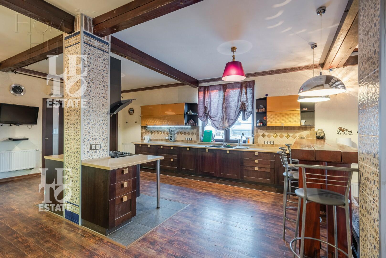 2-этажный коттедж 730 м² с отделкой