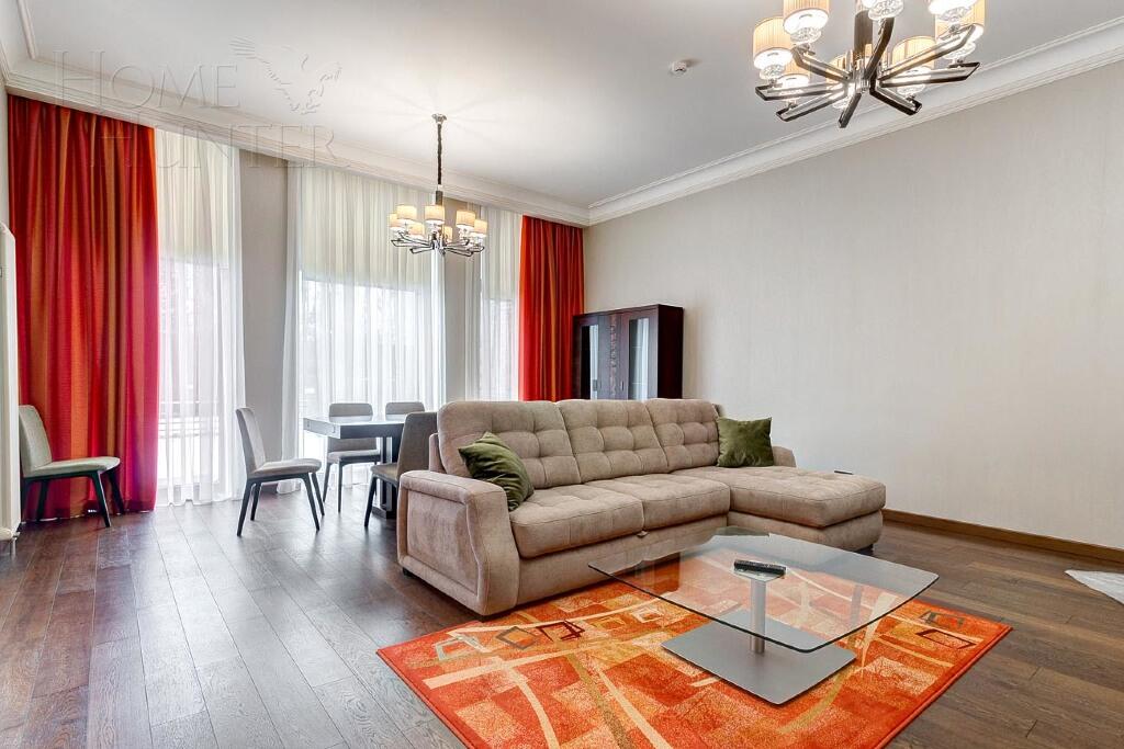 2-этажный таунхаус 356 м² с отделкой