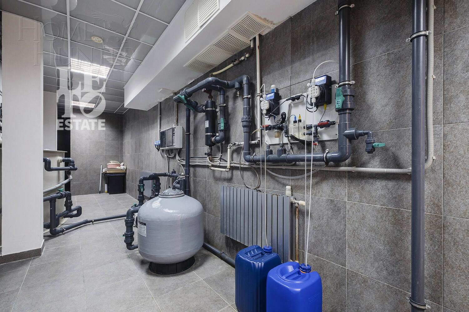 2-этажный коттедж 1 200 м² с отделкой