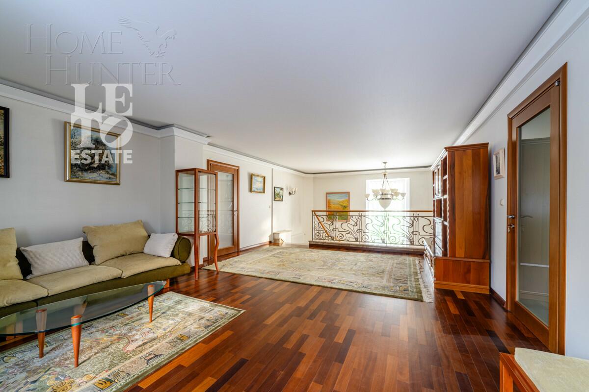 2-этажный коттедж 679 м² с отделкой