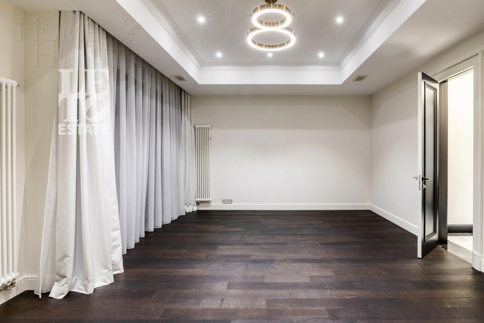 2-этажный коттедж 961 м² с отделкой